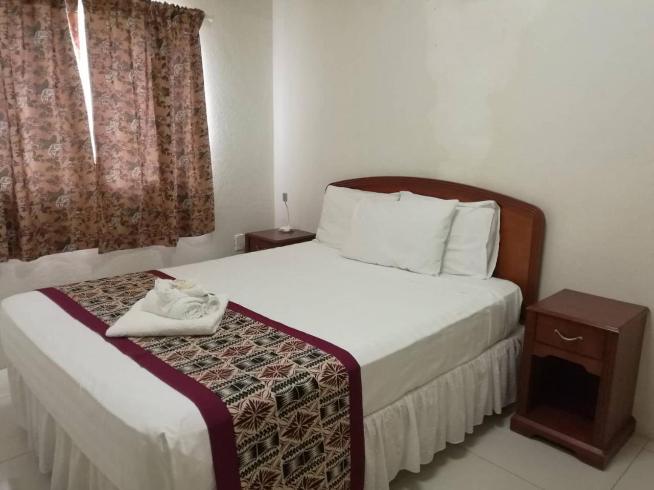 Malau Lodge Nuku'alofa Buitenkant foto